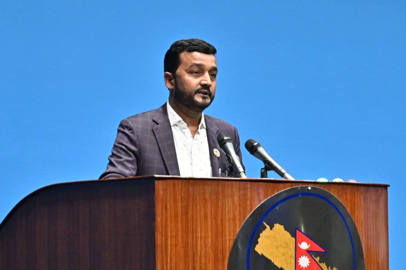 सबै मिलेर प्रधानमन्त्रीलाई विश्वासको मत दिऔँ : नेता यादव